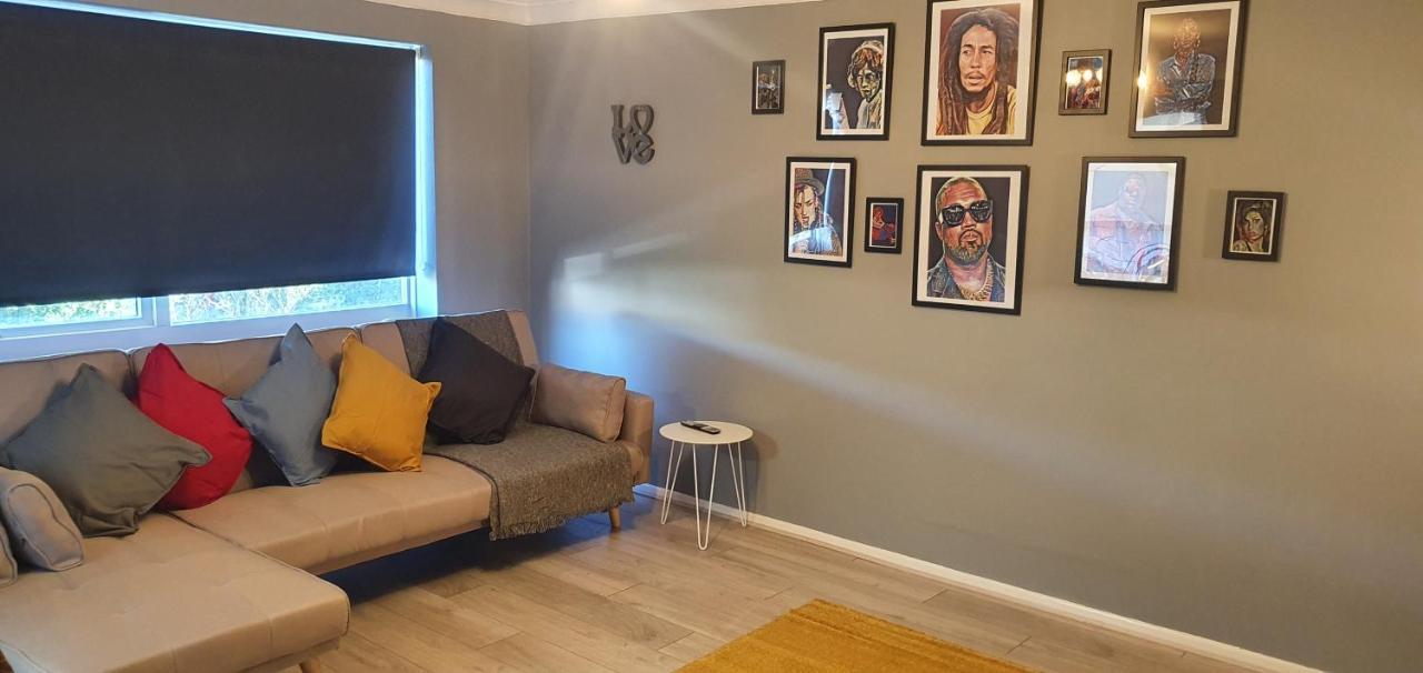 The Court Apartment Брайнтри Екстериор снимка